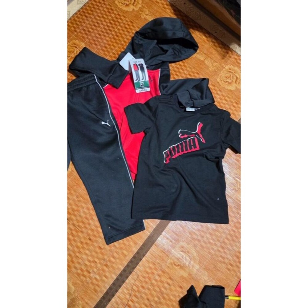 PUMA Boys' 3-Piece Tech Fleece Hoodie, Tee & Jogger Set, Black/Red XXS 3/4